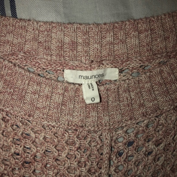 Maurice’s sweater - Picture 2 of 2